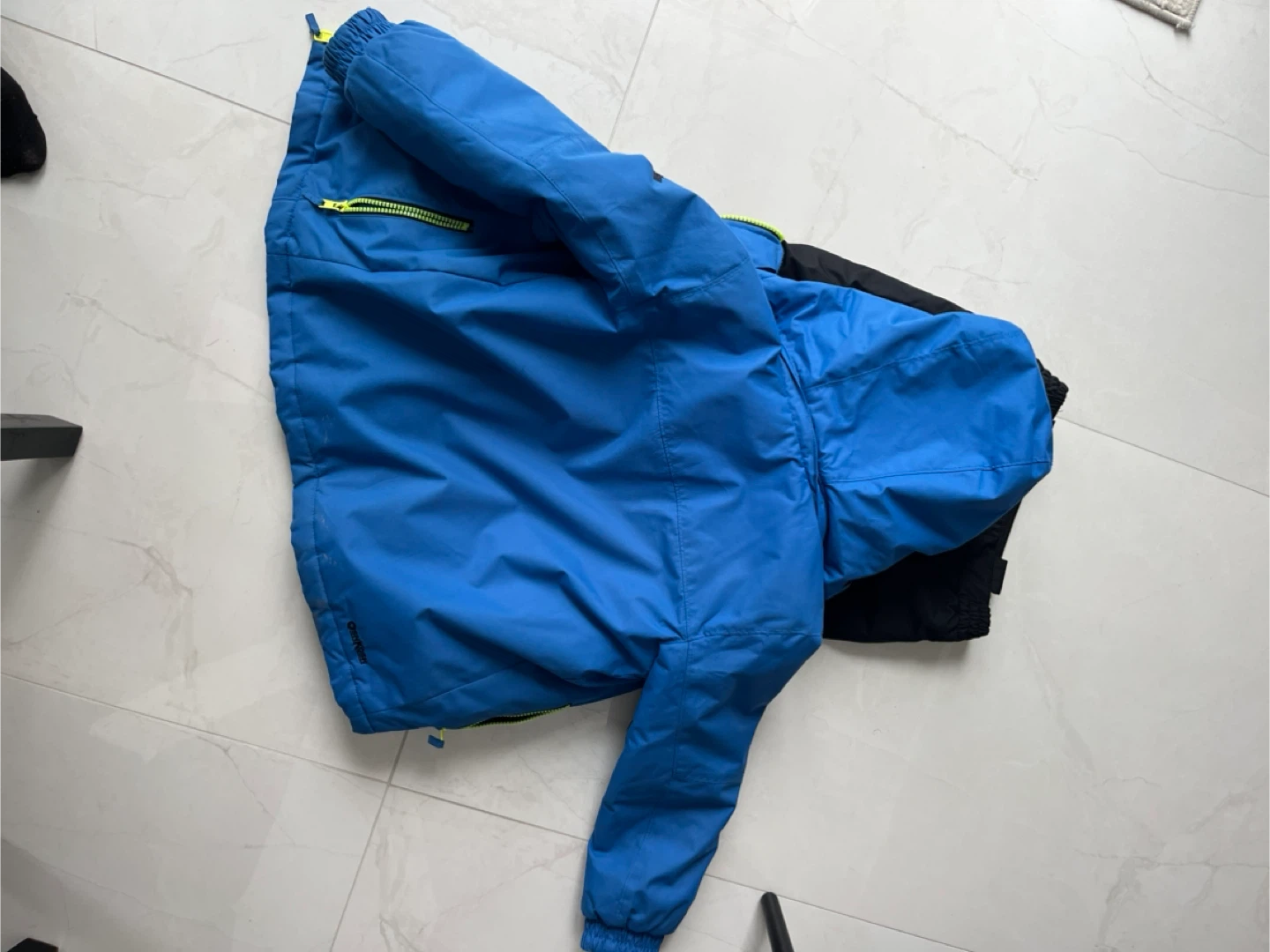 OshKosh B'gosh Kids Ski Suit Jacket and Pants Set - Size 6 - photo 2