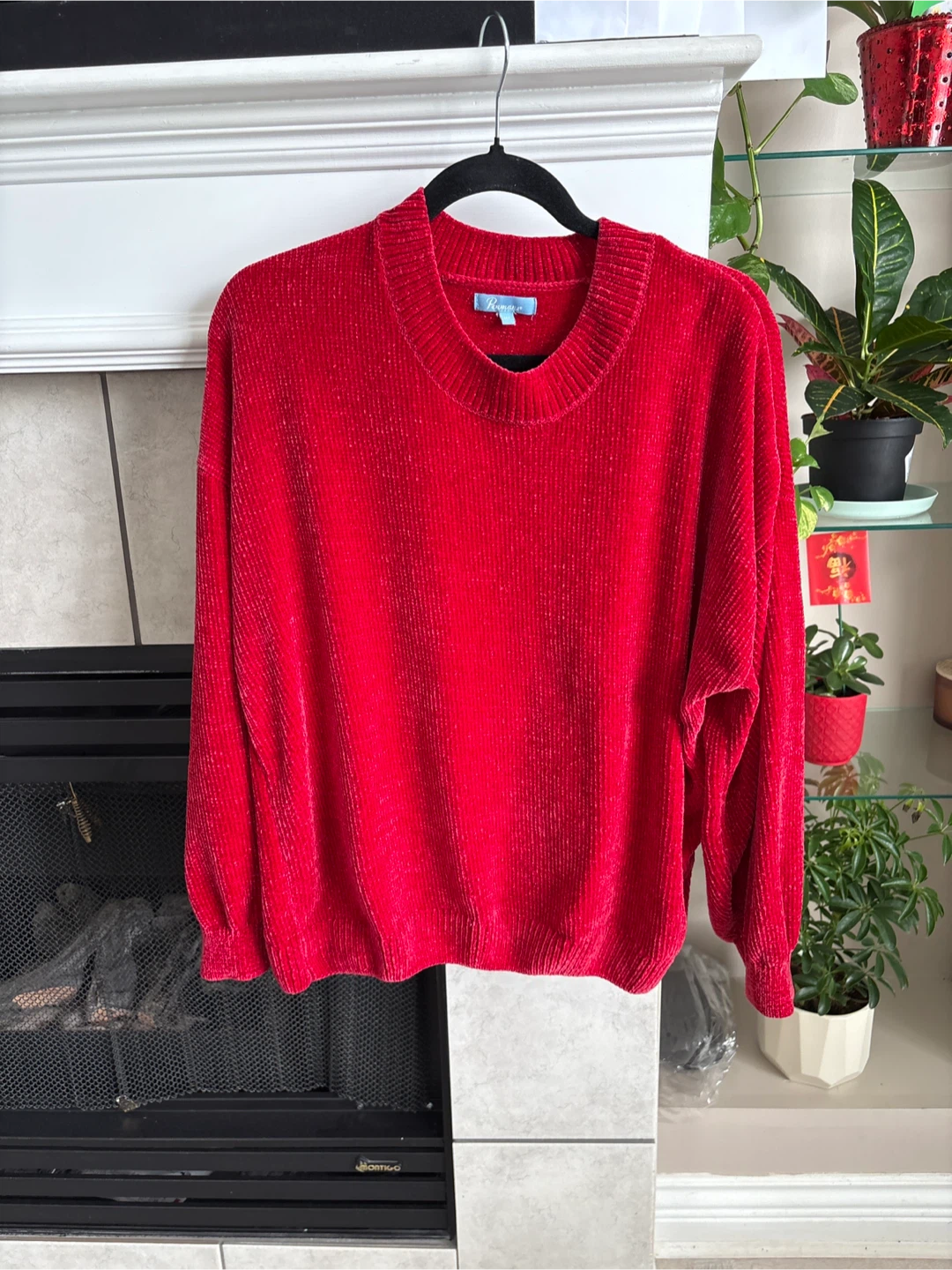 Penman red velour sweater size L