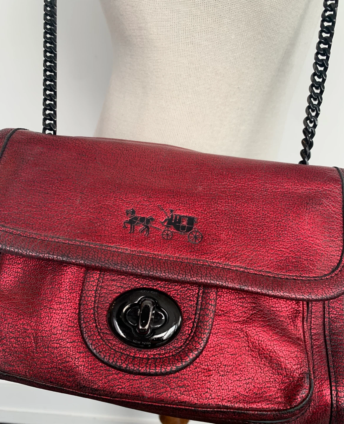 Coach Metallic Red Leather Shoulder Bag - photo 3