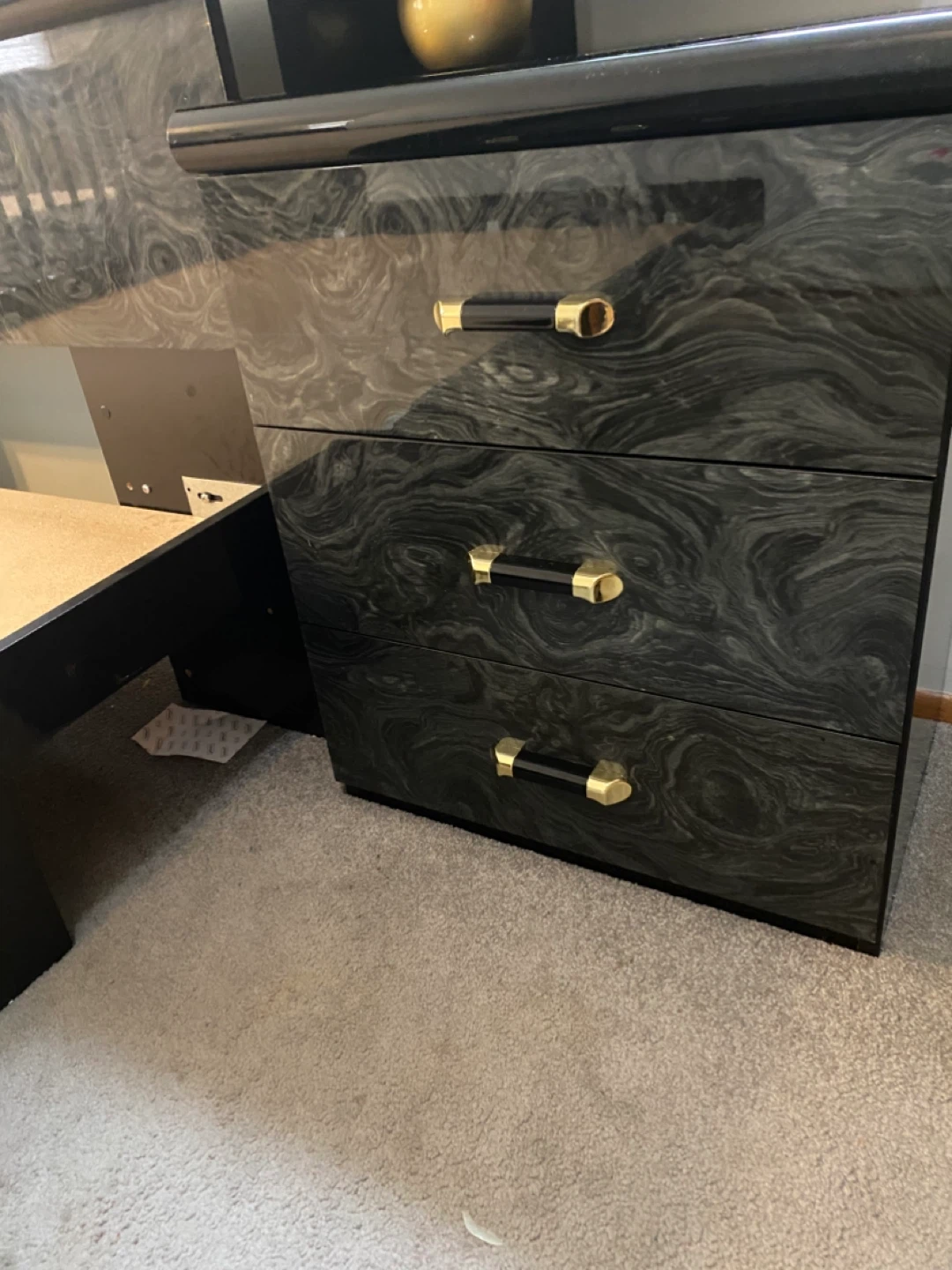 Leather Living Room $100- bedroom $100- dining table $50 - photo 4