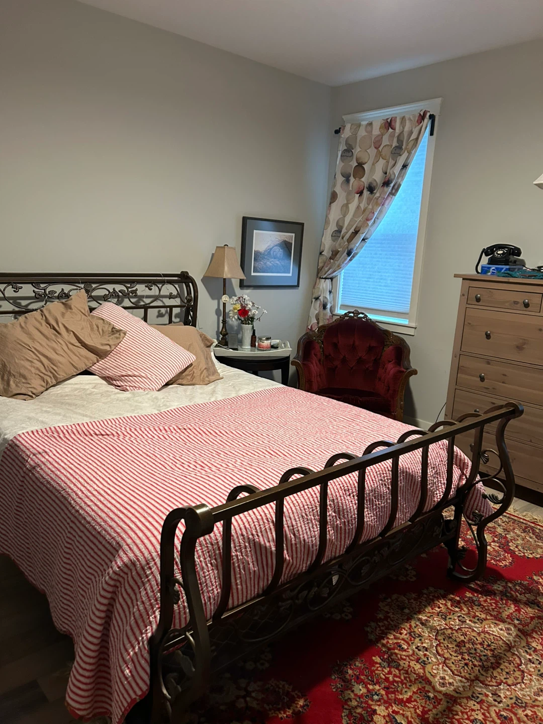 Ashley Furniture Bittersweet Queen Metal Bed Frame - photo 2