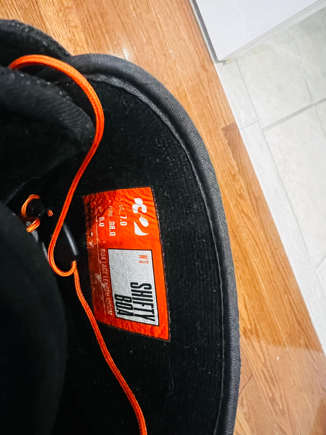 Women Snowboard Boots size 7 - photo 3