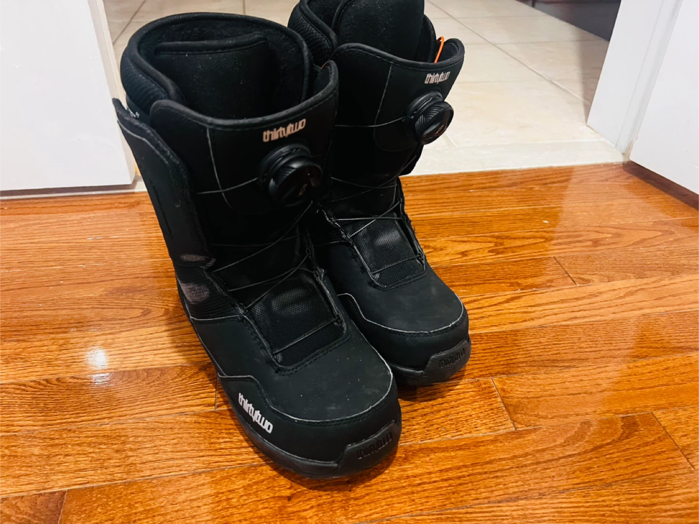 Women Snowboard Boots size 7