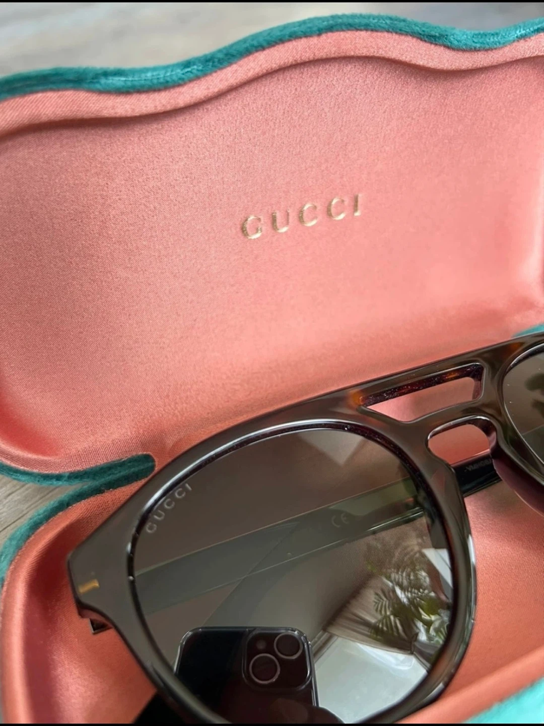 GUCCI Sunglasses - New! - photo 3