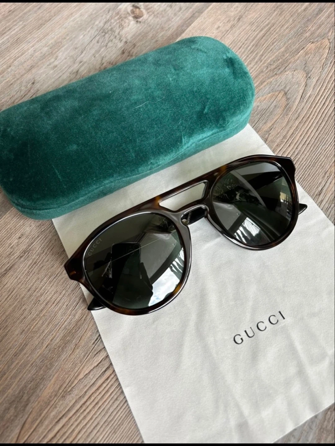 GUCCI Sunglasses - New! - photo 4