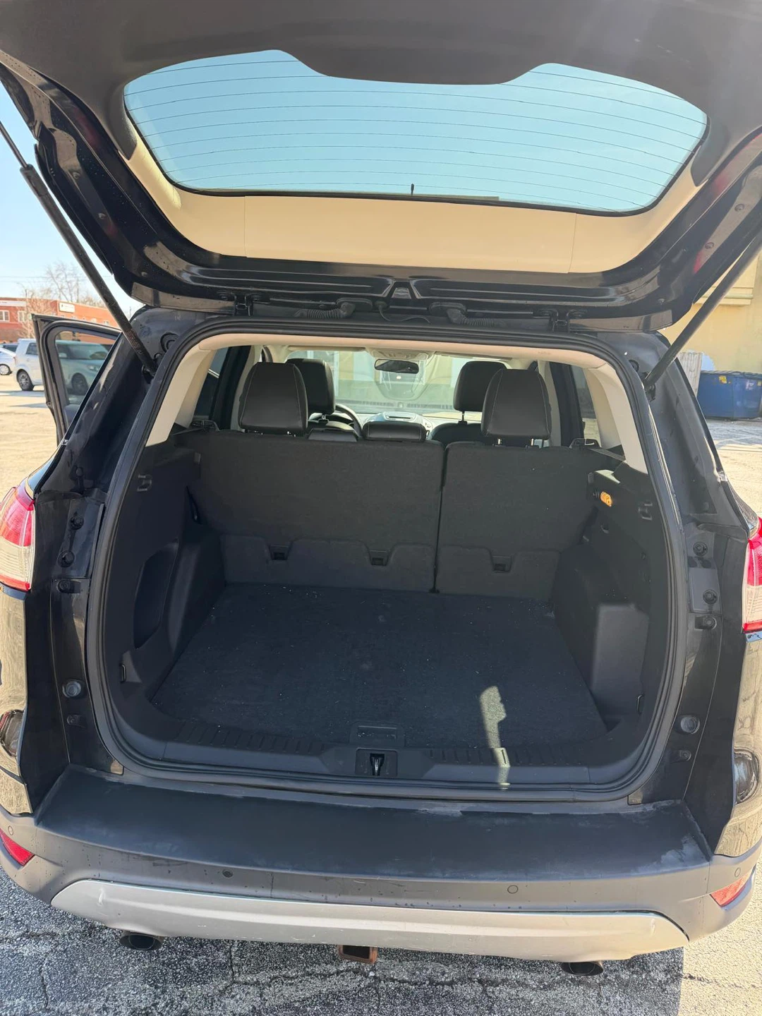 Black Ford Escape SUV 2016 - photo 5