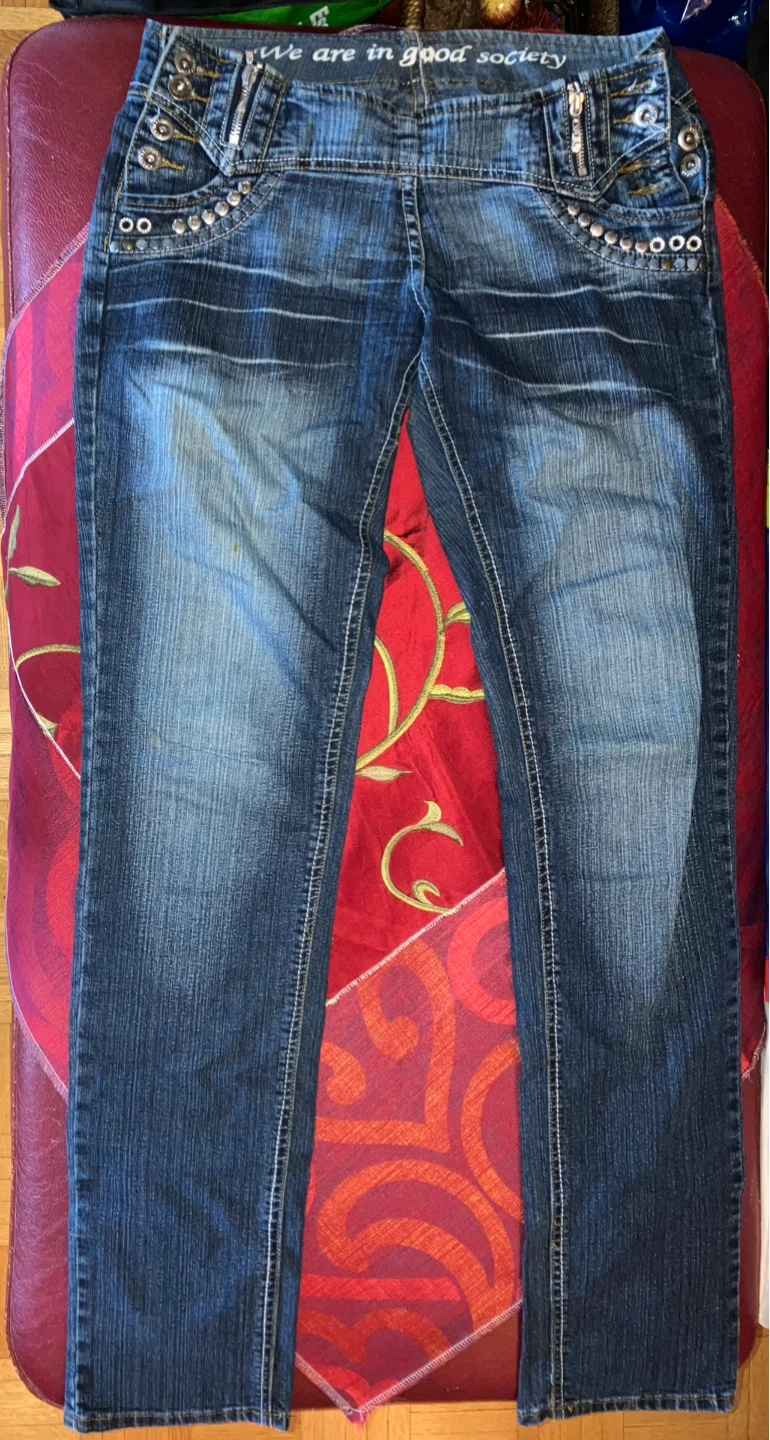 Like New-Women's Jeans Size 28