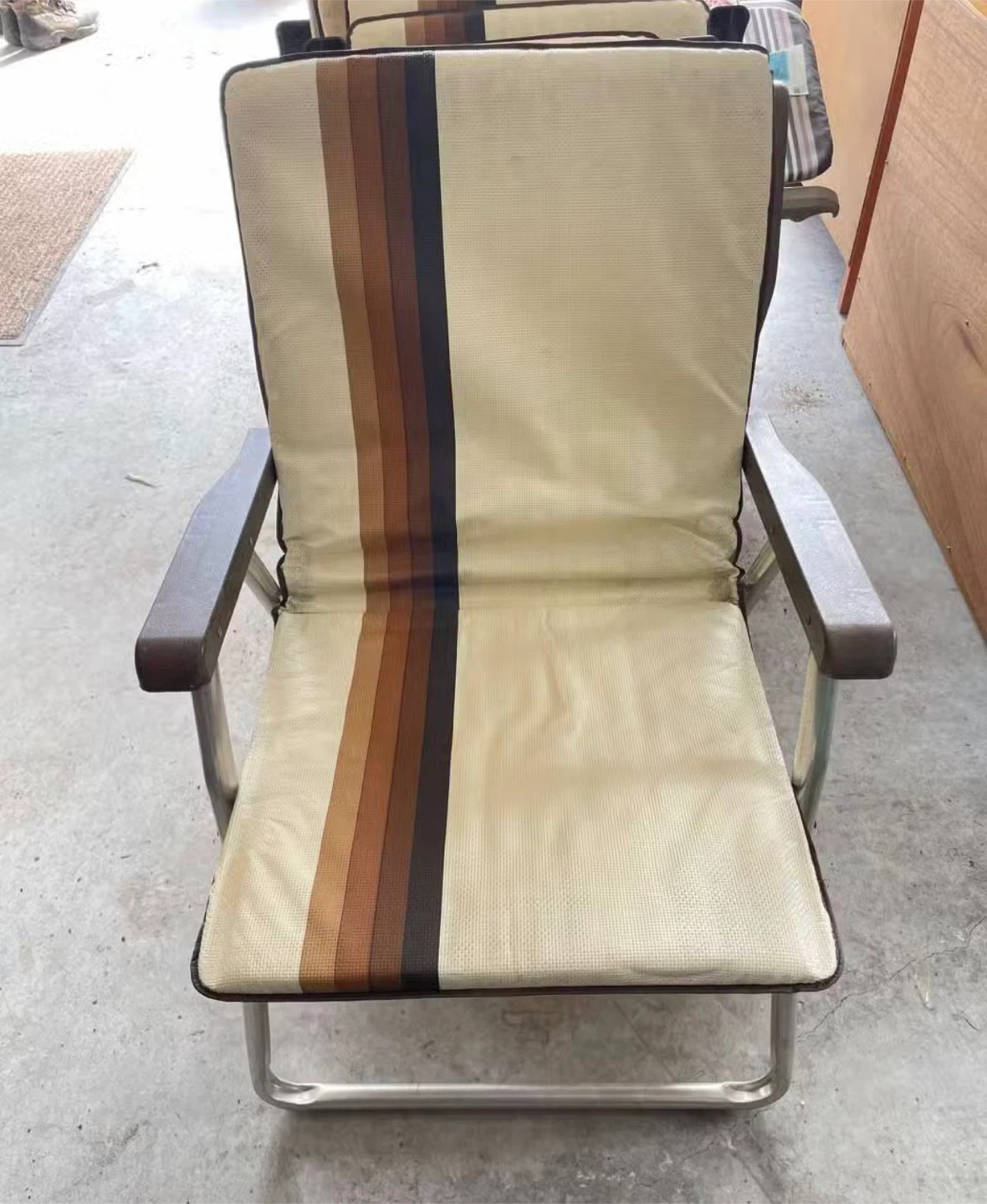 Vintage Striped Folding Lounge Chair with Wheels - photo 4