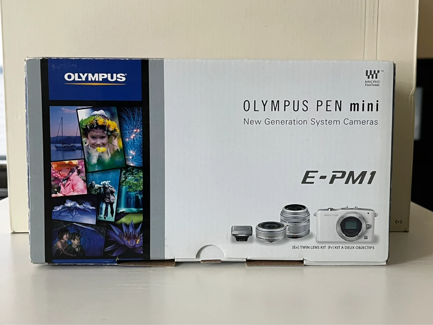 Olympus PEN mini E-PM1 White Mirrorless Camera - photo 3