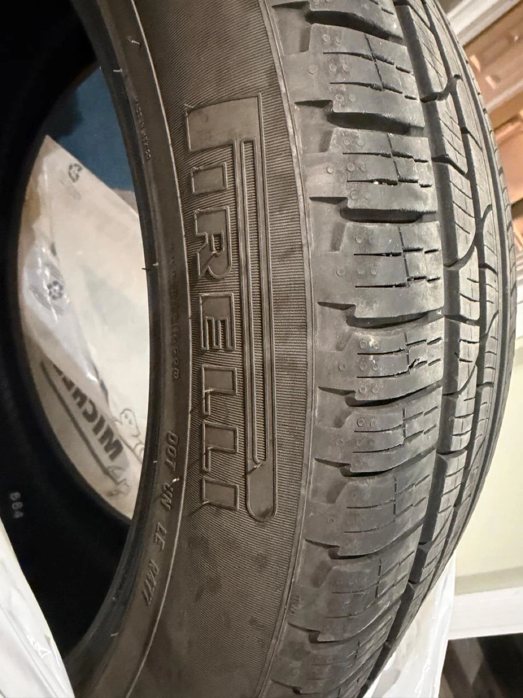 Pirelli Truck Tyres - Set of 4 -$1000 - photo 4