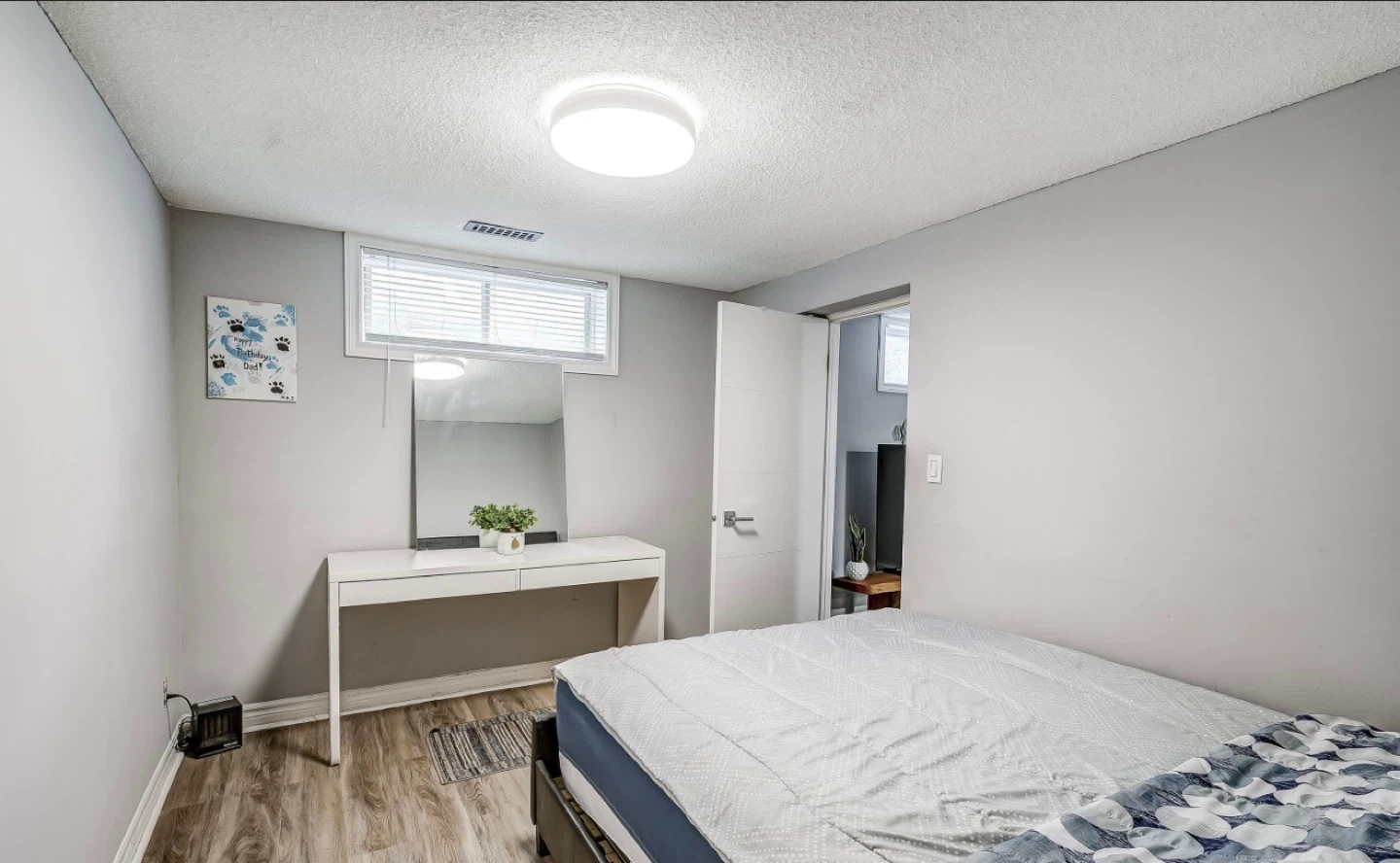 3 bedroom 1 bedroom basement for rent
