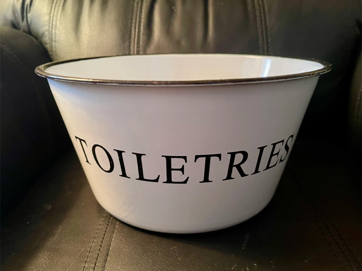 Heart & Home White Enamel Toiletries Bowl