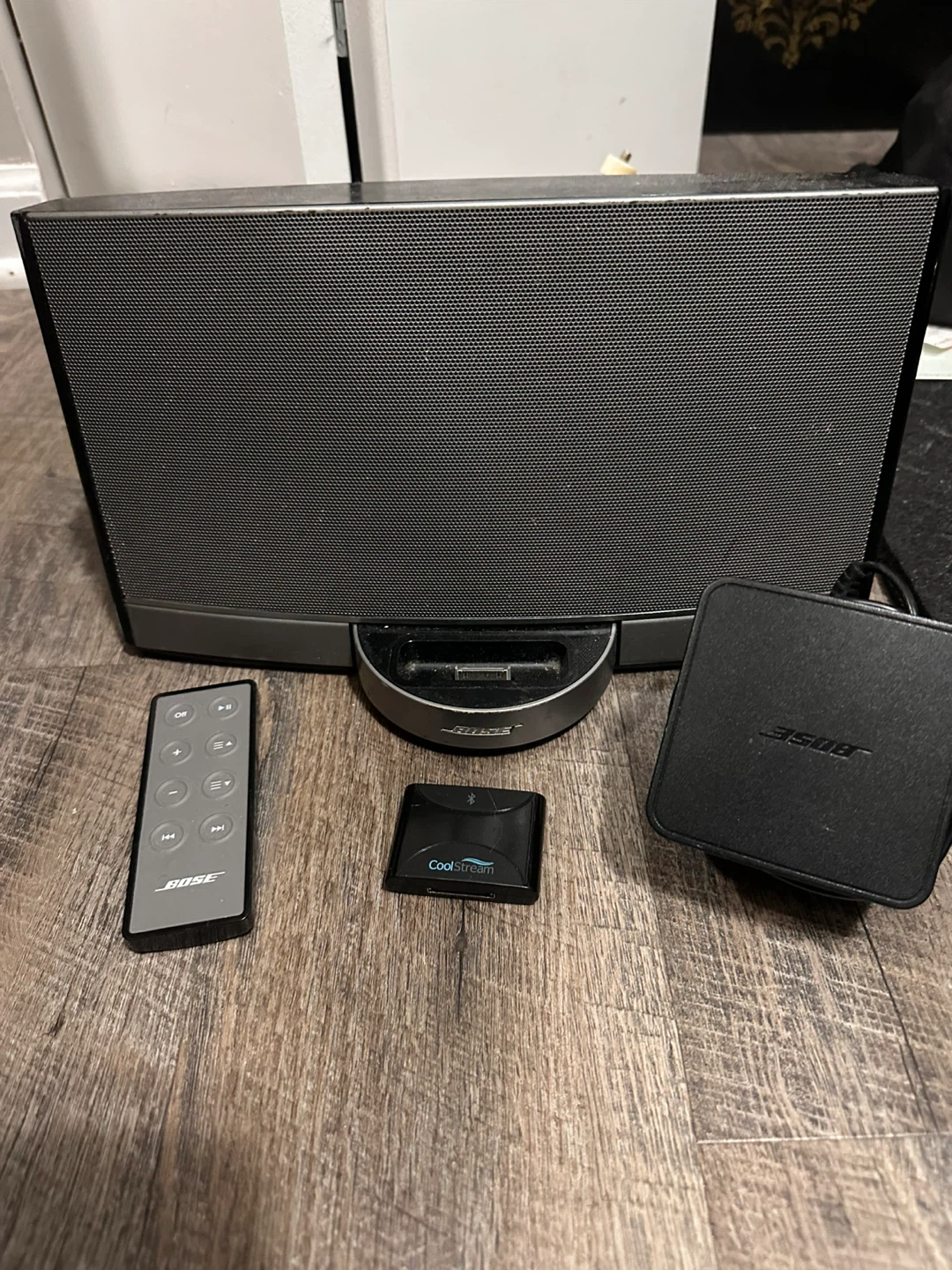Bose SoundDock Series II with Remote & Bluetooth Adapter