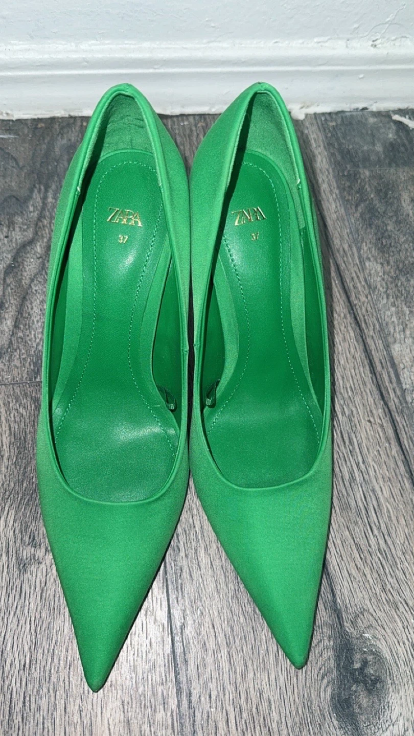 ZARA Green Stiletto Heels - Size 37