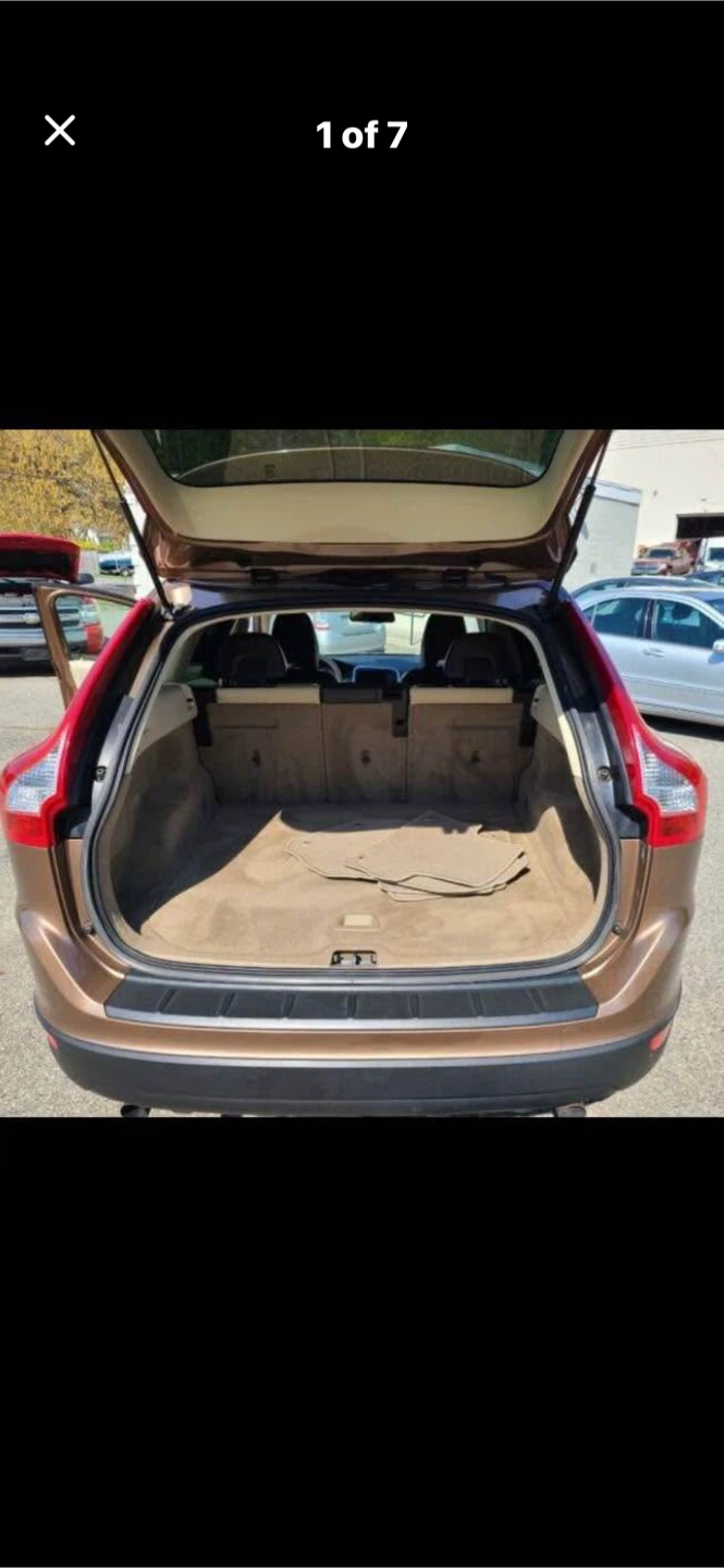 Volvo XC60 SUV - photo 3