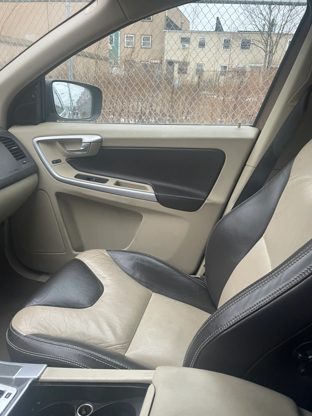 Volvo XC60 SUV - photo 5
