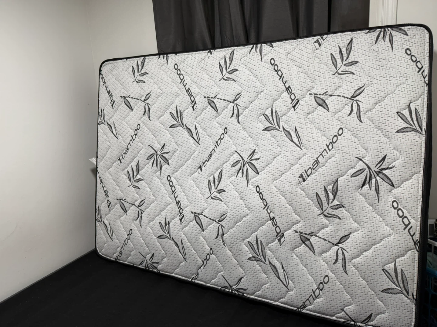 Queen Size Mattress with Bamboo Fabric Cover