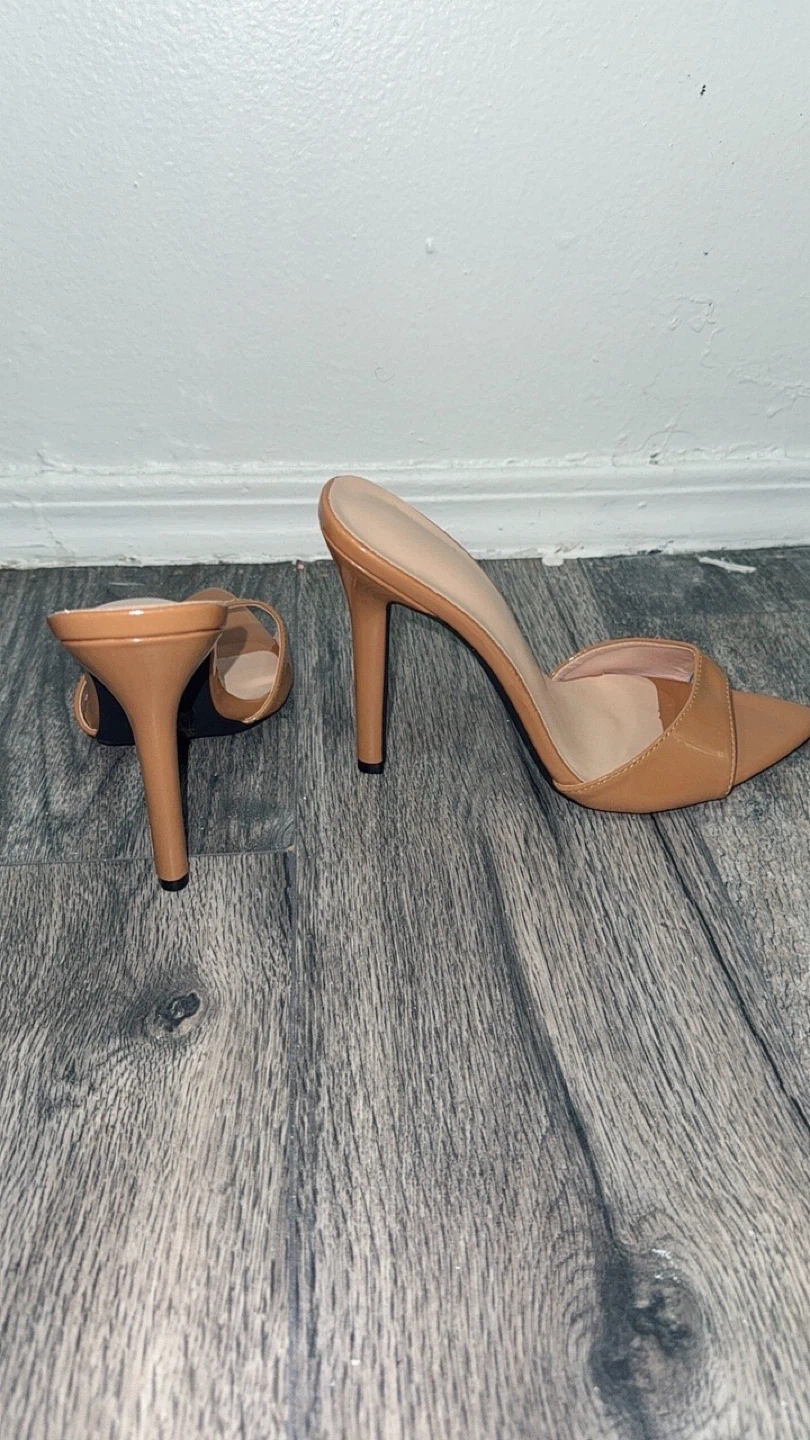 Women's Tan Pointed Toe Stiletto Mules - Size 8