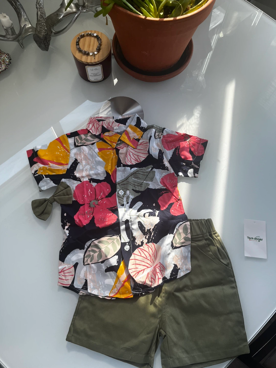 Toddler Boys Floral Shirt & Shorts Set with Bowtie - photo 3