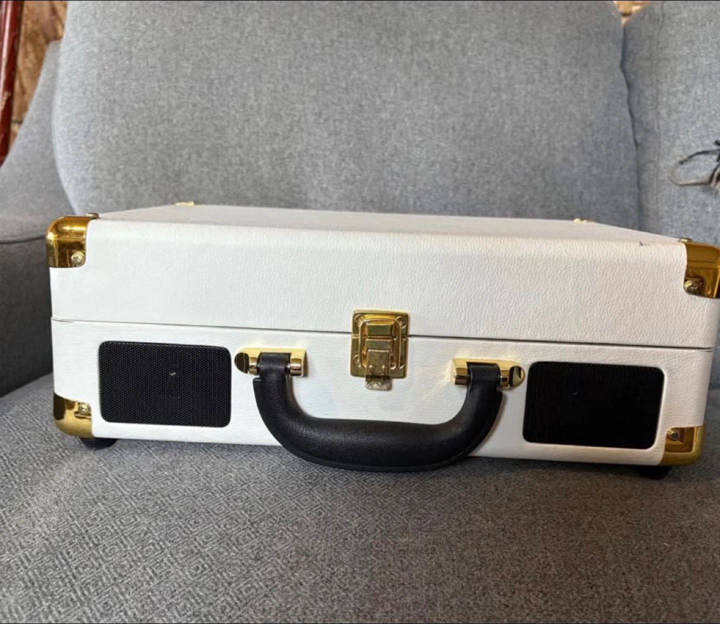 Victrola Vintage Suitcase Record Player - photo 3
