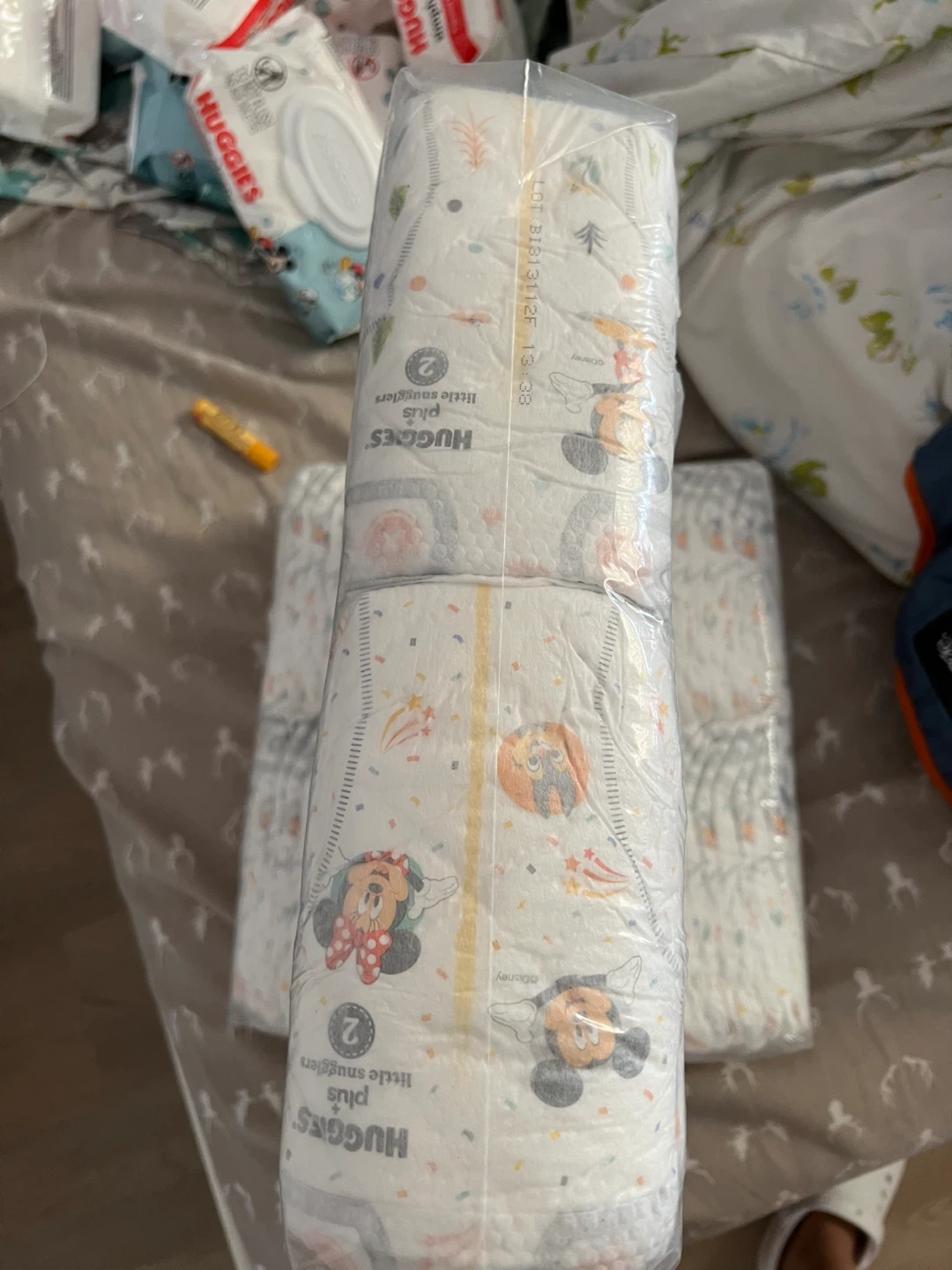 Huggies Little Snugglers Size 2 Diapers