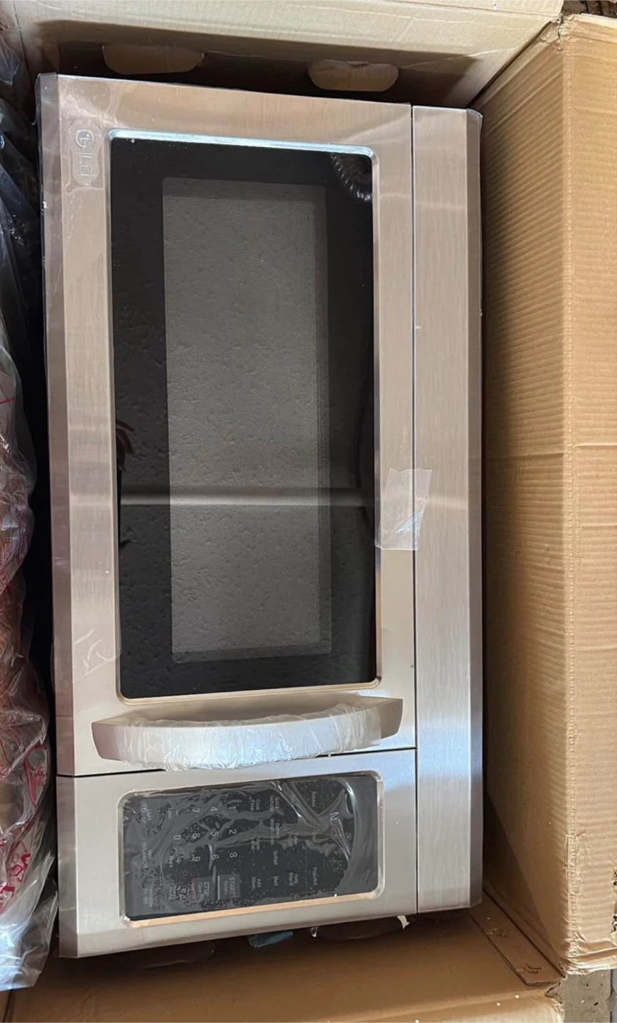 LG over the range Microwave Oven - photo 2