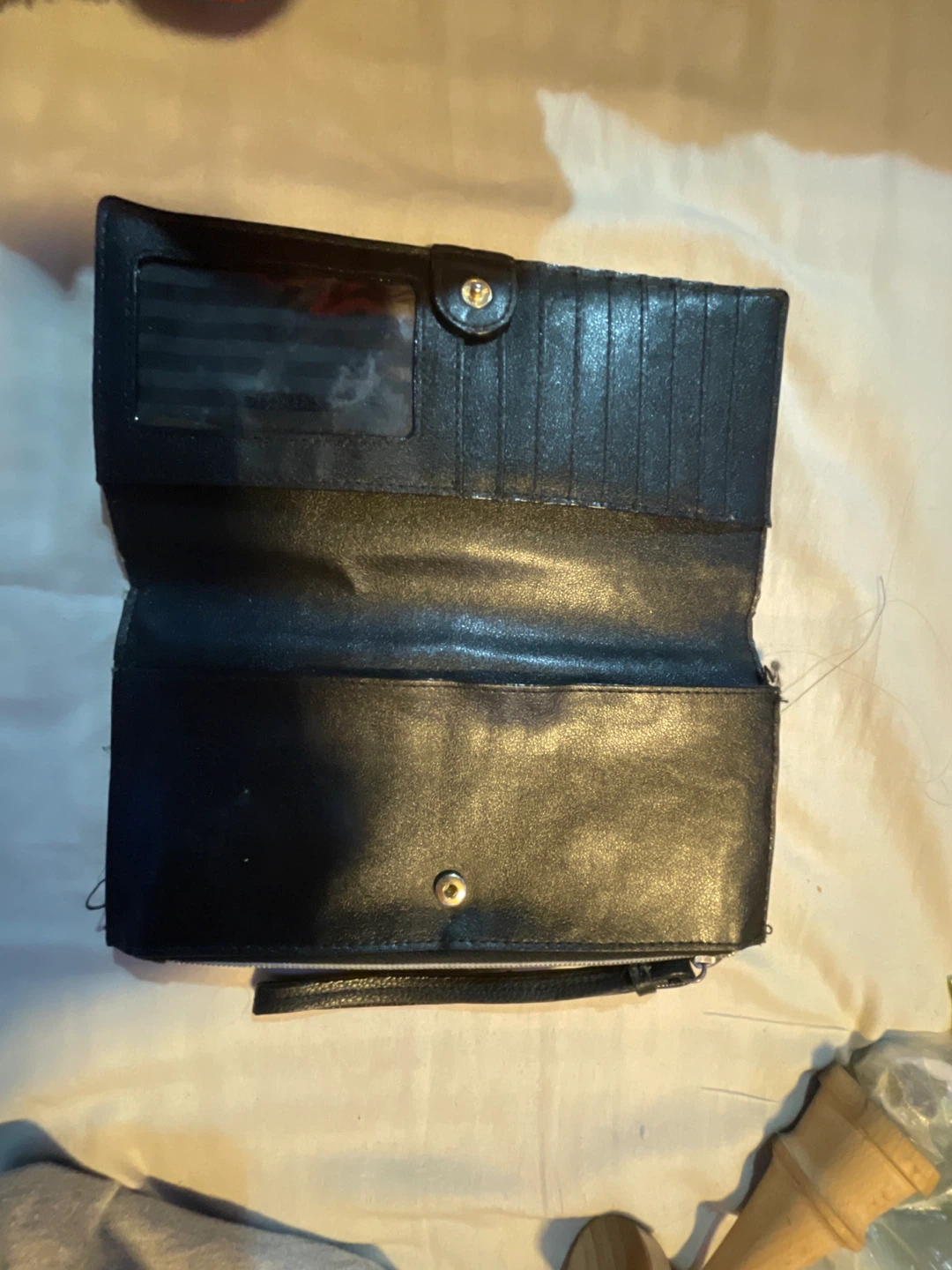 Victoria's Secret Black Wallet - photo 3