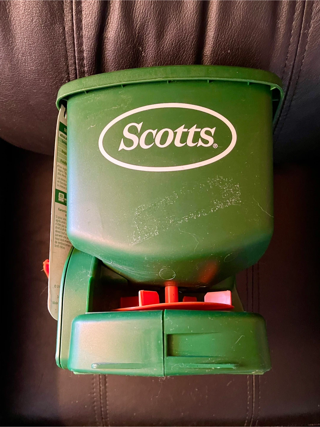 Scotts Easy Hand-Held Spreader - photo 3