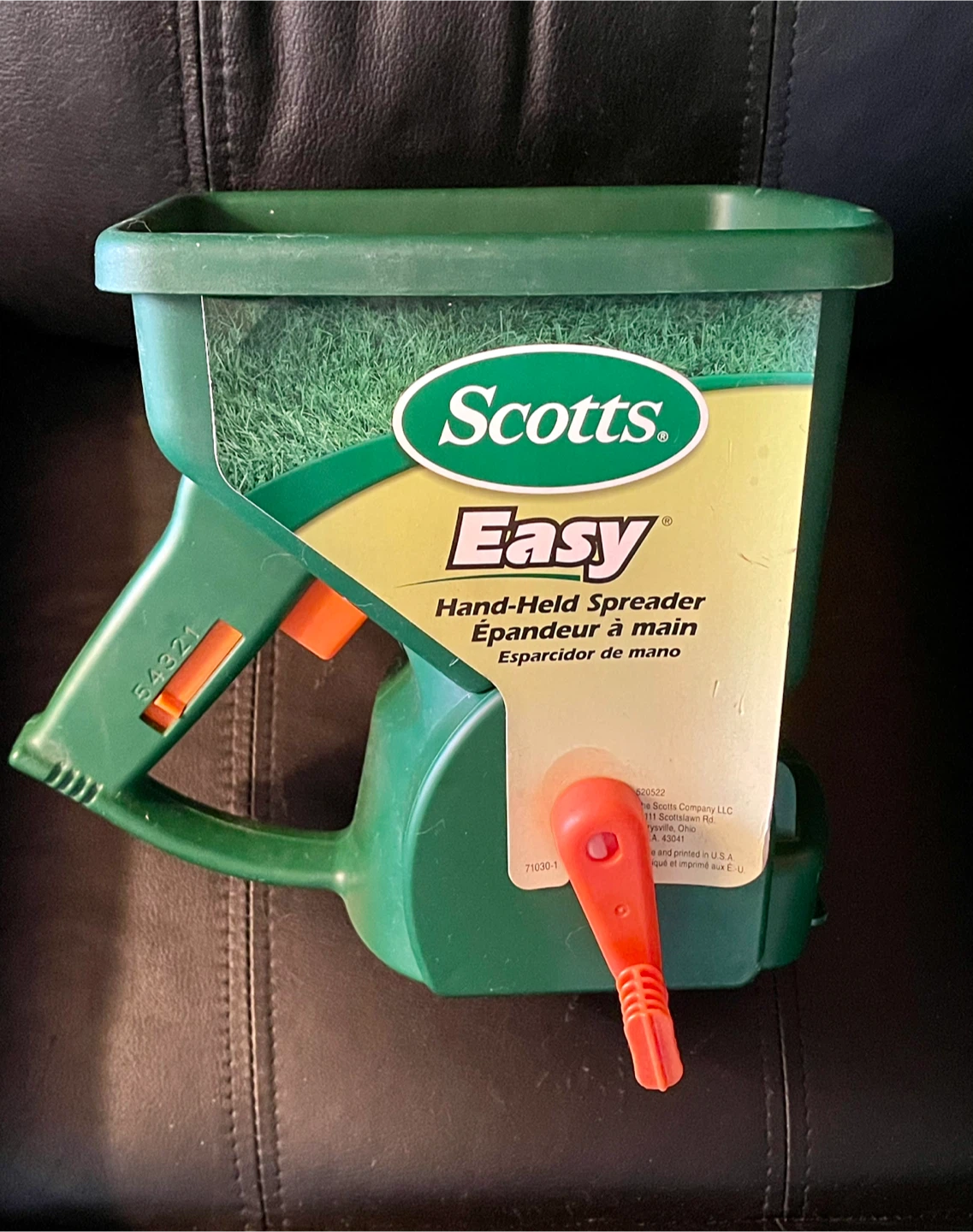 Scotts Easy Hand-Held Spreader