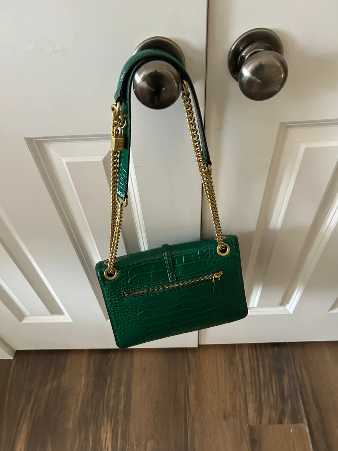 Guess Green Croc-Embossed Chain Shoulder Bag - photo 2