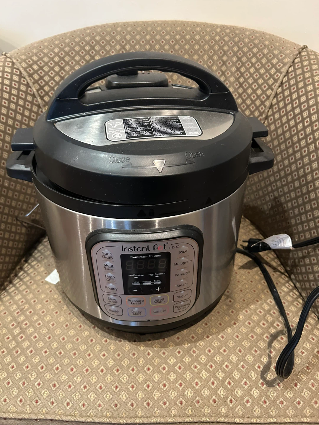 Instant Pot Duo 7-in-1 Electric Pressure Cooker
