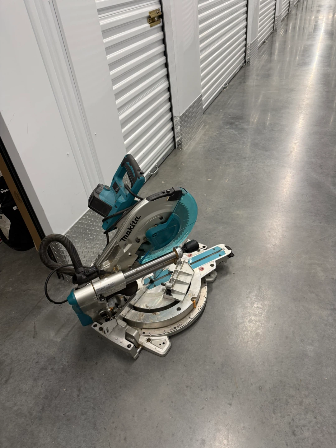 12” Makita Compound Miter Saw