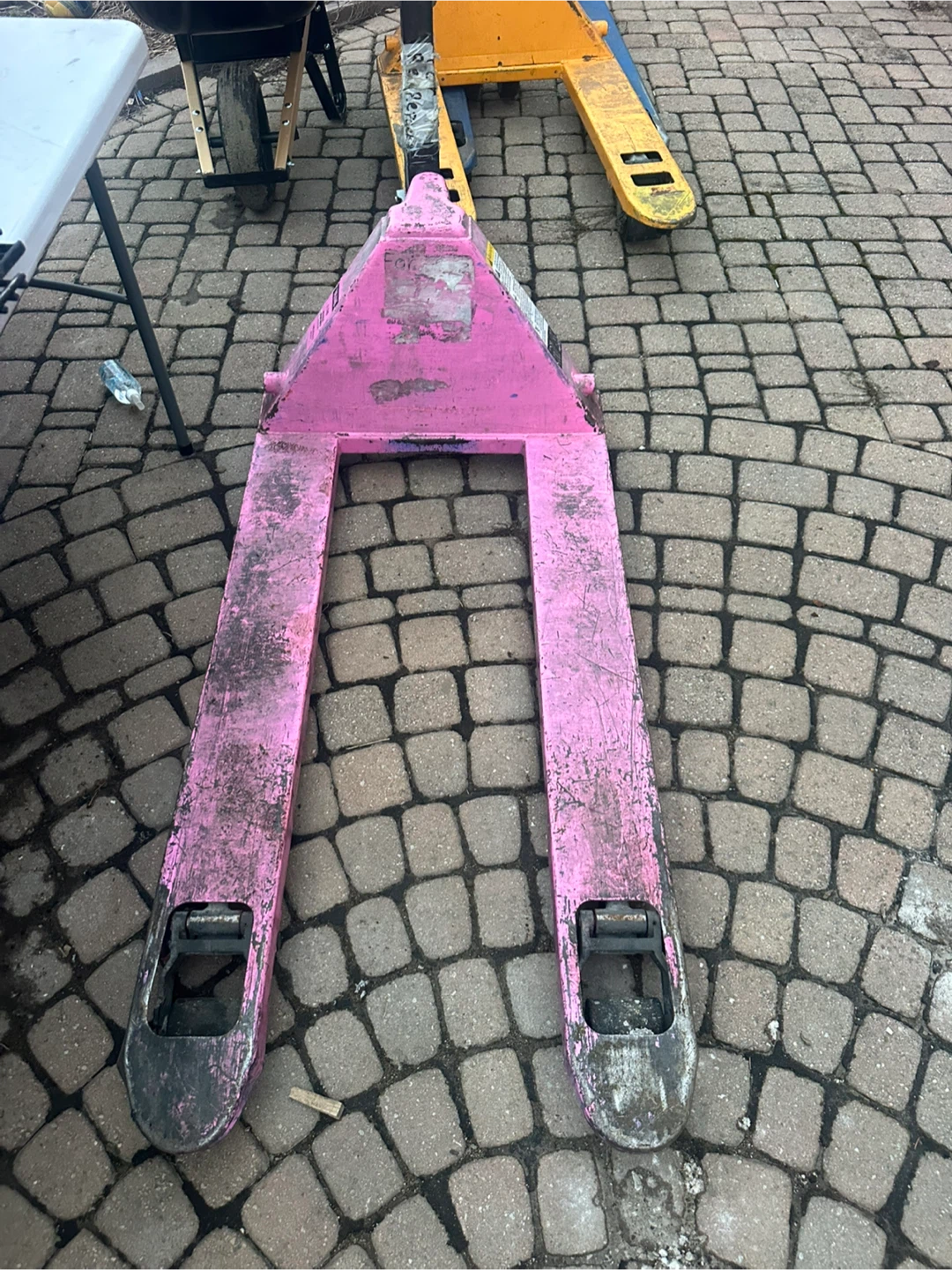 Uline H-3045 Industrial Pallet Truck - Pink
