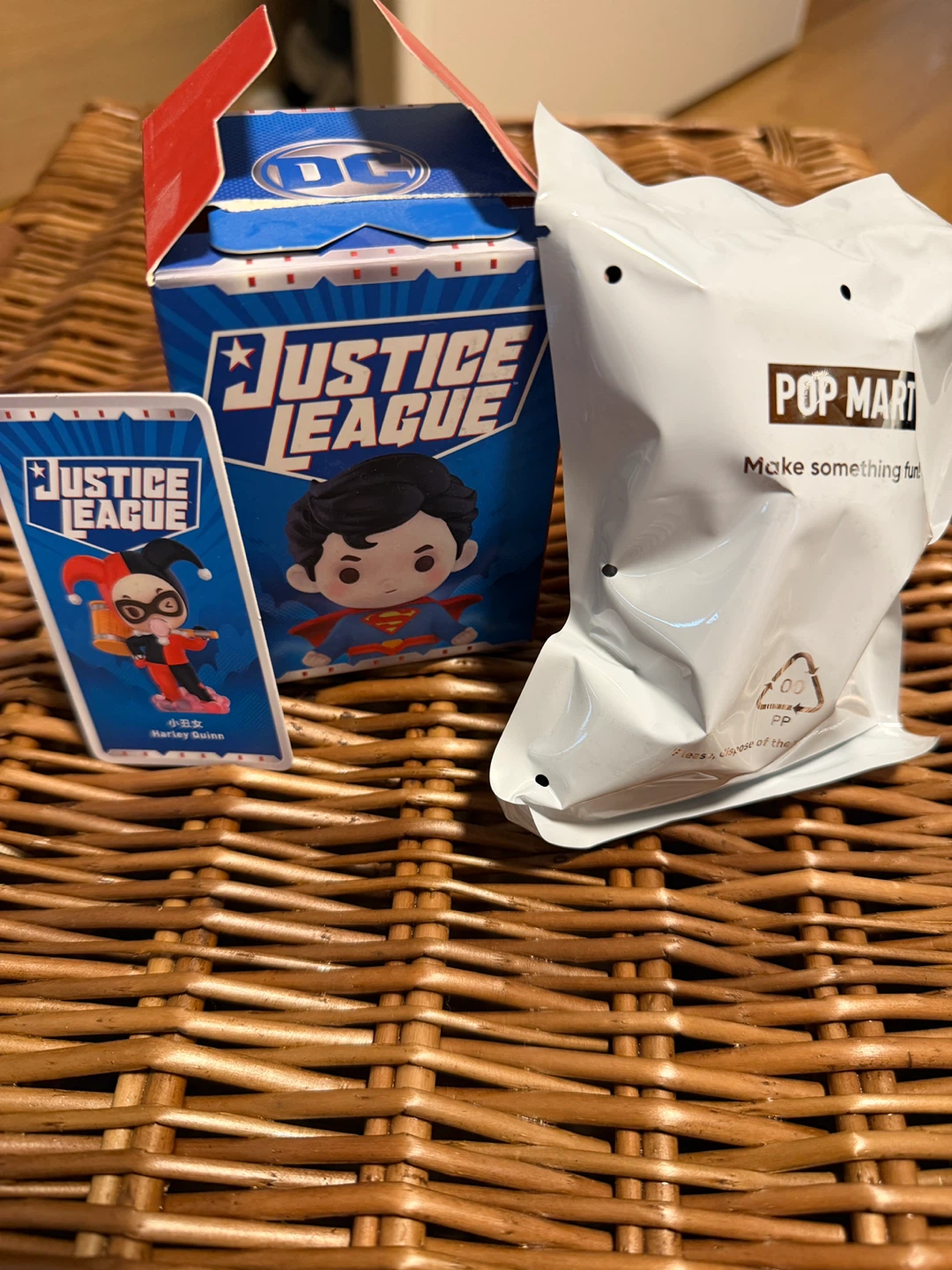 POP MART Justice League Blind Box - Harley Quinn - photo 2