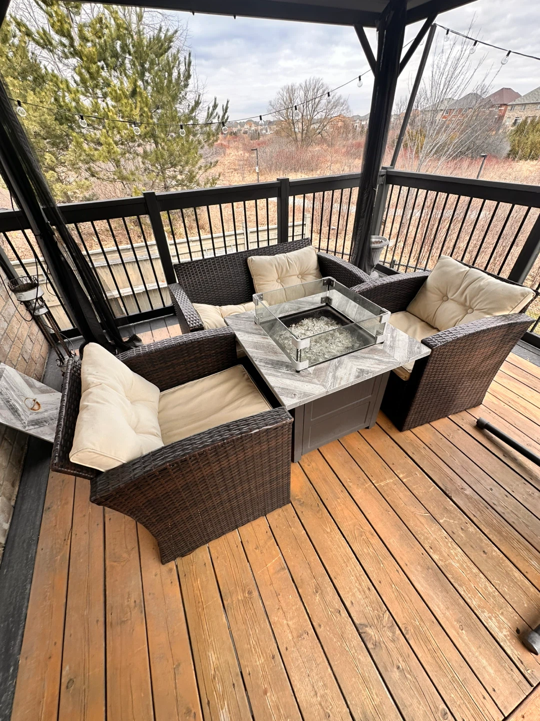 Square Outdoor Gas Fire Pit Table with Glass Wind Guard