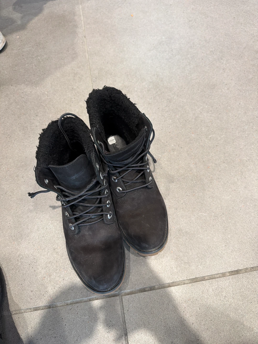 Timberland Black Suede Fur Lined Boots - photo 2