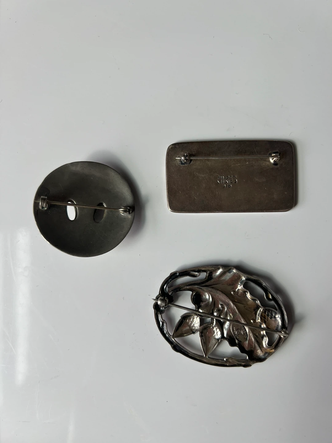 3 Silver Vintage Brooches - Ram, Acorn, and Geometric Designs - photo 2