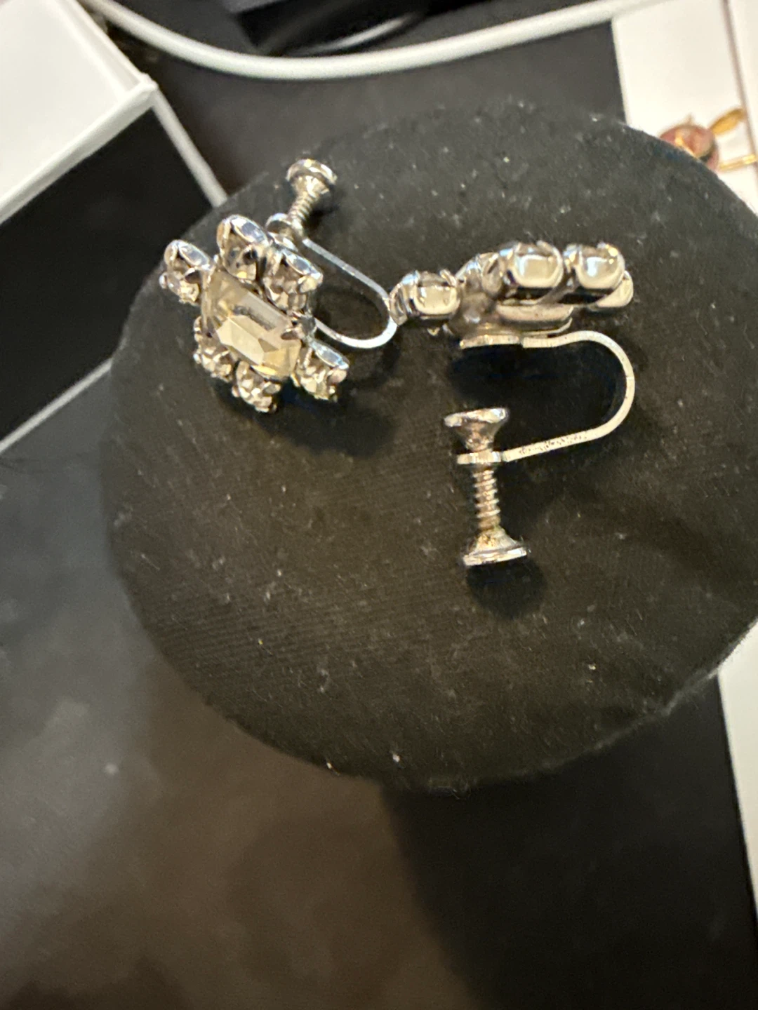 Sparkly Rhinestone Teddy Bear Screw-Back Earrings - photo 2