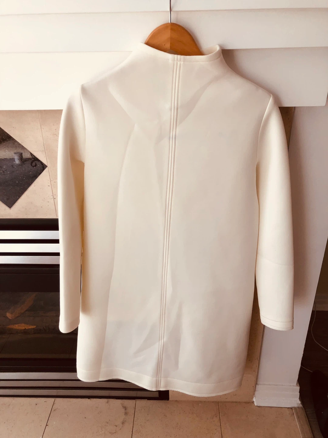 Stunning Sculptural Cream Tunic by Dot. - photo 3