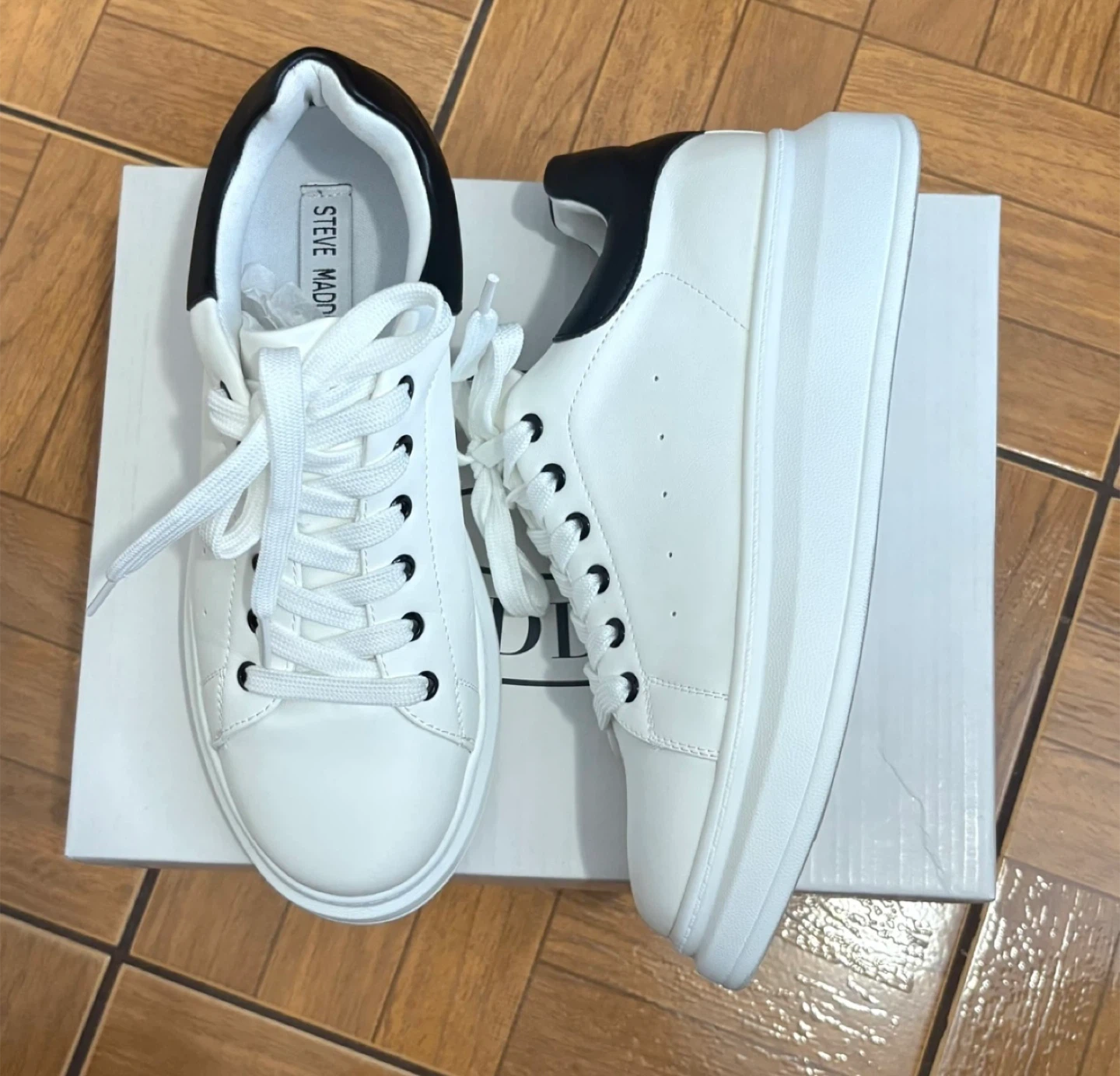 Women’s Steve Madden Zolla White Platform Sneakers - photo 4