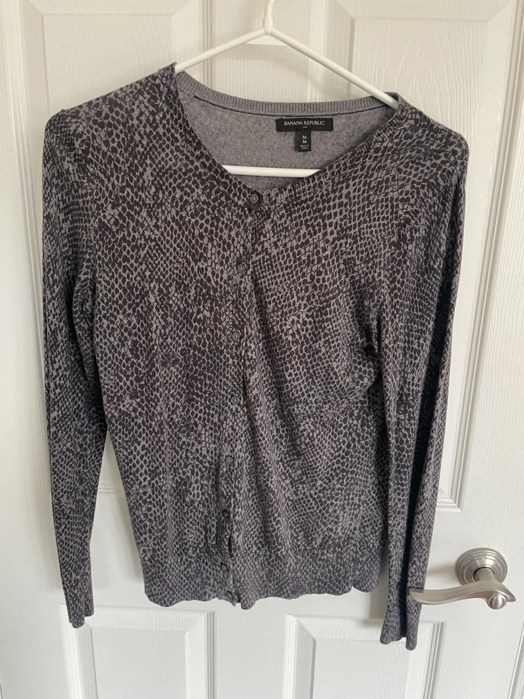 Banana Republic Grey Snake Print Cardigan Sweater Size M