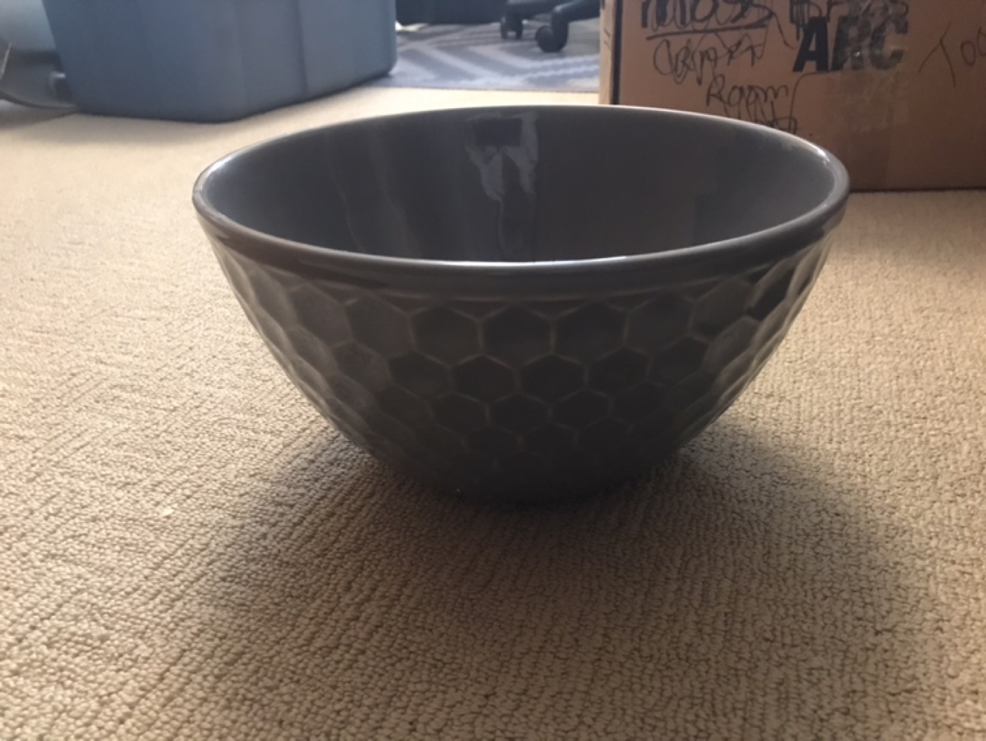 Set of 2 Grey Honeycomb Design Ceramic Bowls - photo 2