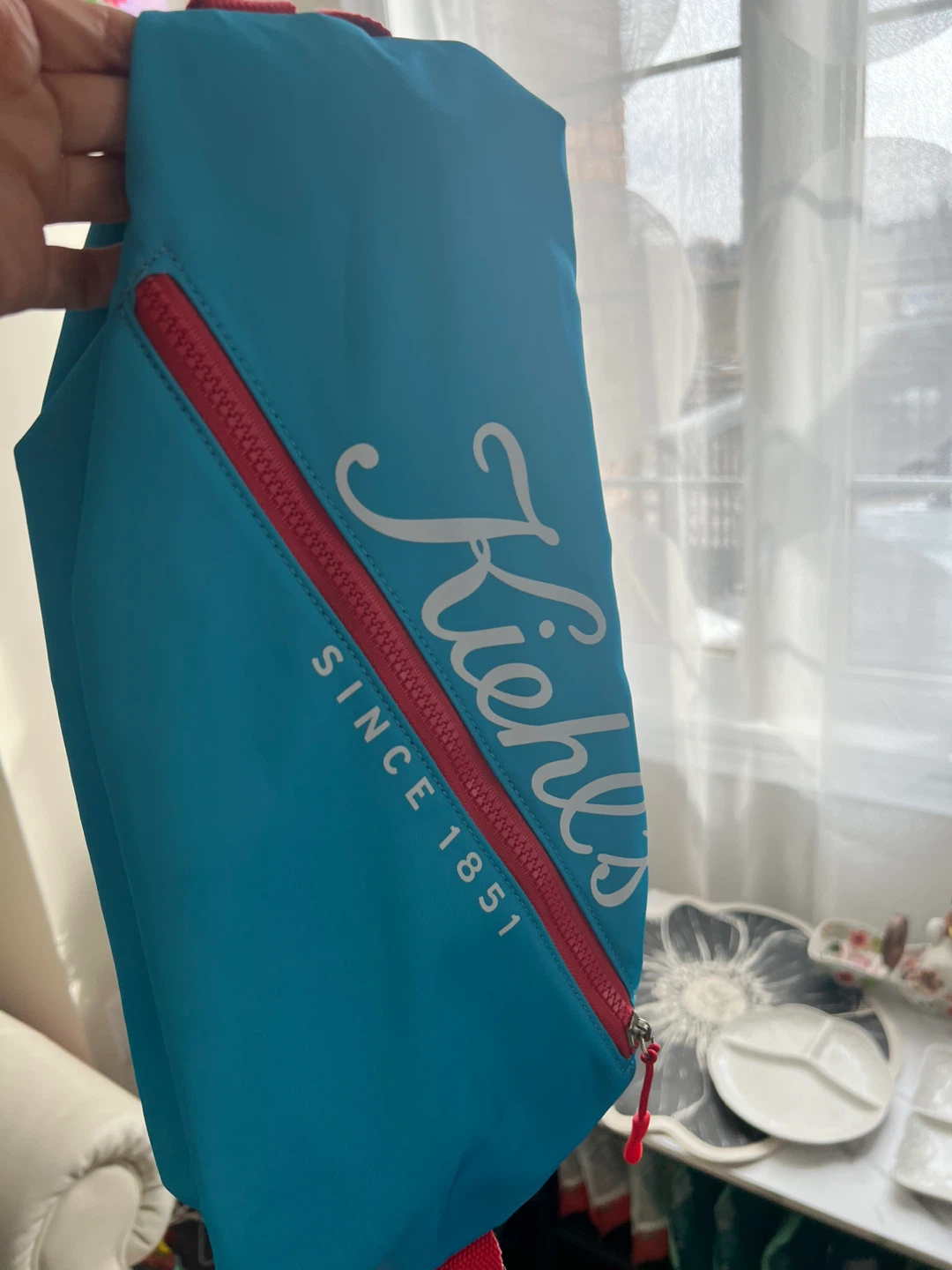 Kiehl's Since 1851 Blue and Red Nylon Shoulder Bag - photo 2