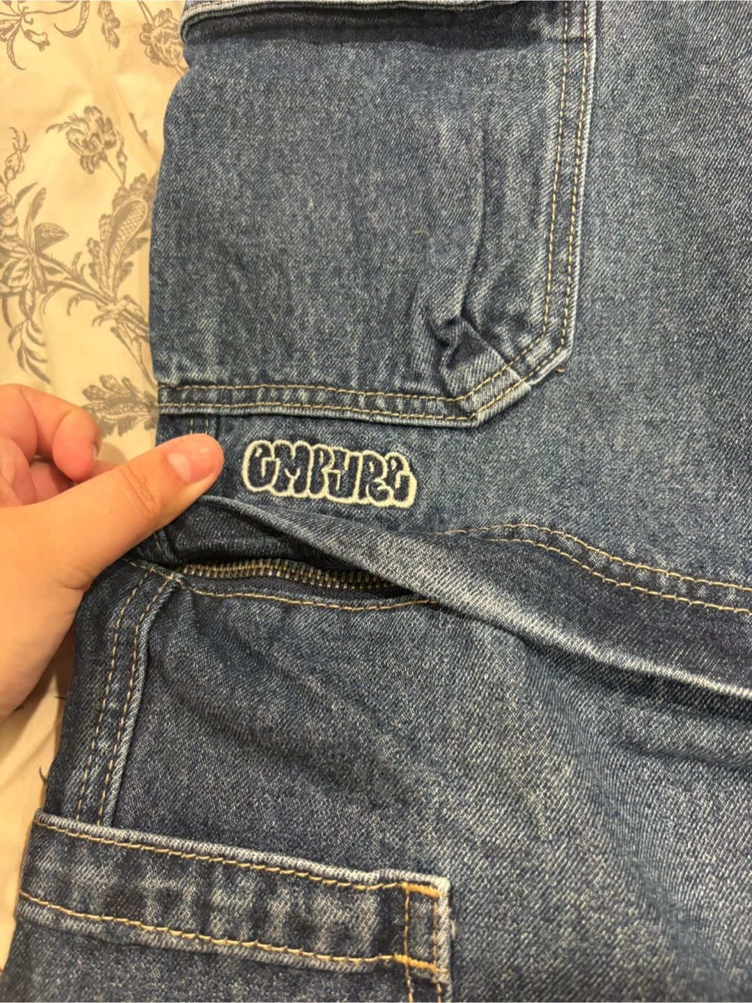 Embroidered Jeans - Dragon, Panther, Rose designs - photo 4
