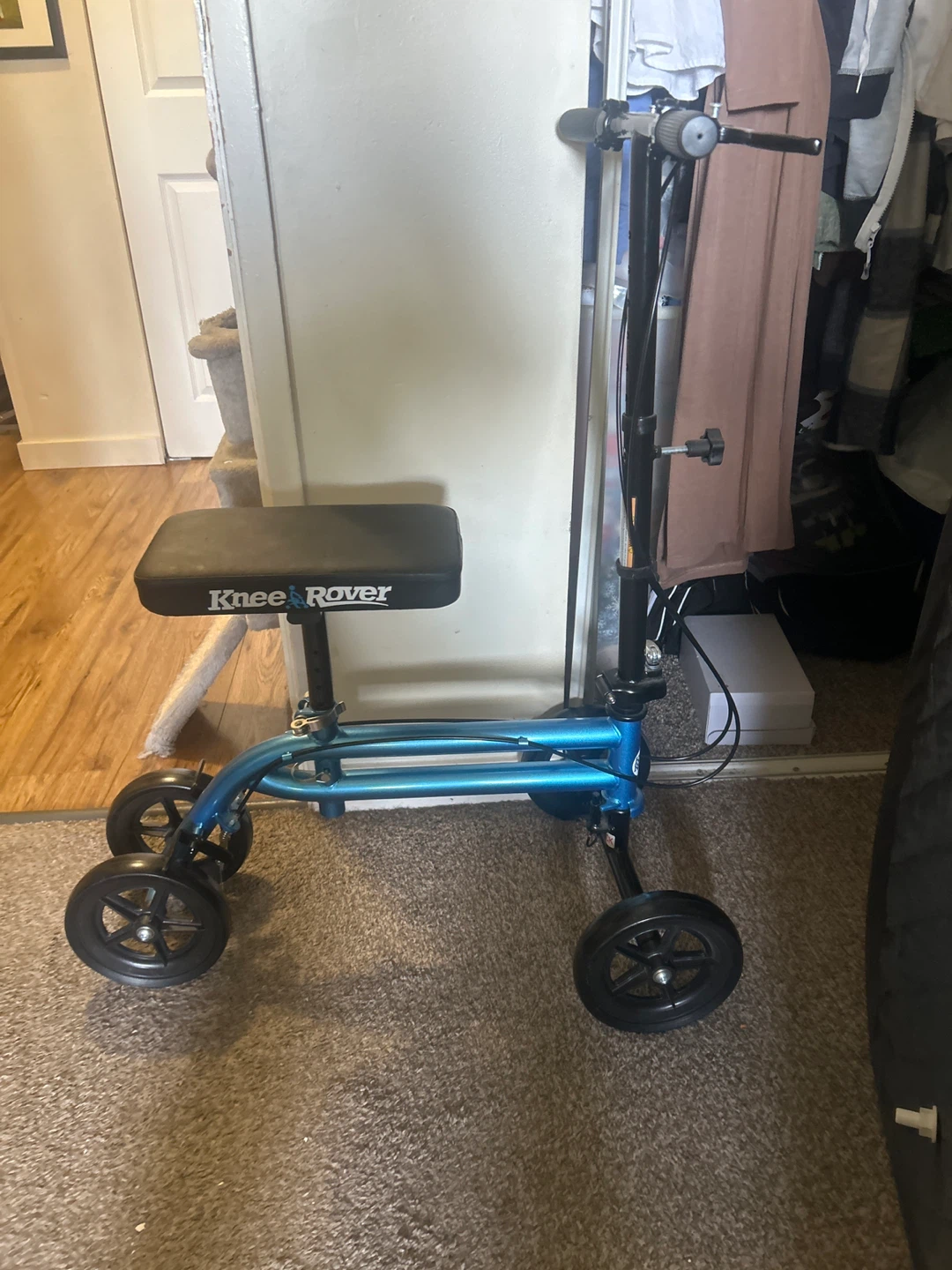 Knee Rover Crutch Walker Scooter