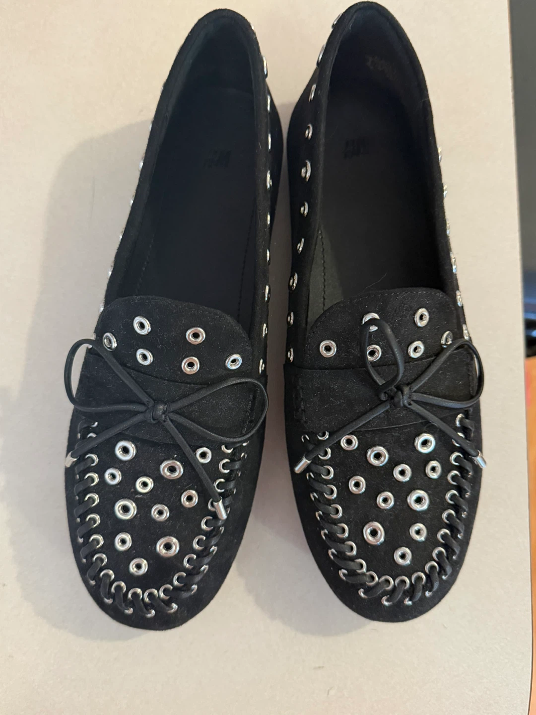 Black H&M Loafers with Grommets Size 8 - photo 2