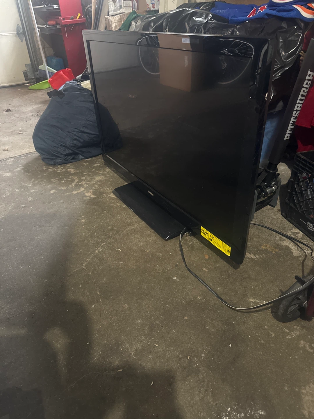 Sanyo Flat Screen TV - photo 2