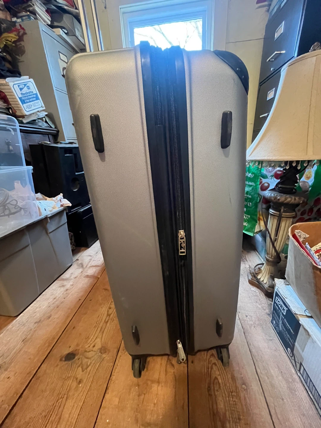 Atlantic Luggage - Silver Hardside Spinner Suitcase - photo 5