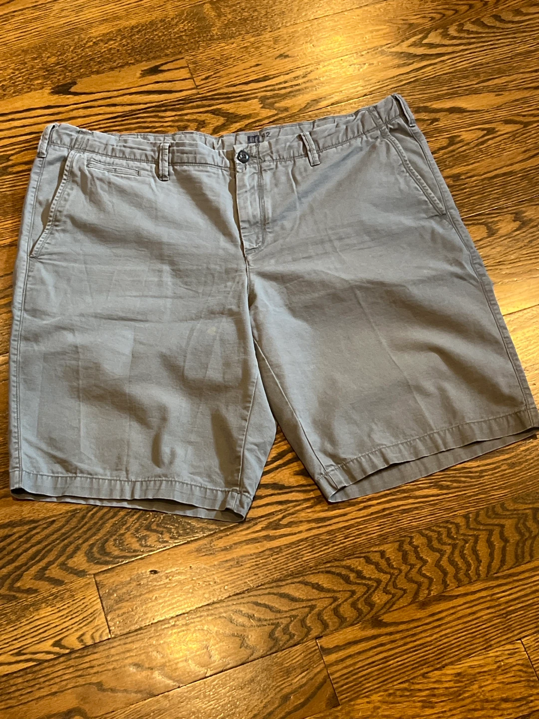 GAP Men's Gray Chino Shorts Size 42