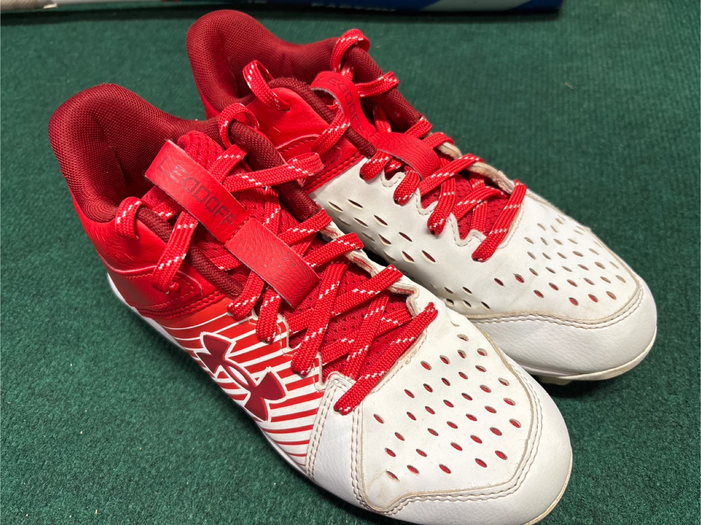 Under Armour Youth Baseball Cleats Red/White Size 4 Y